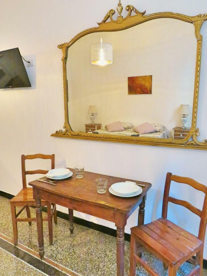 Central Chic Apartment Genova Eksteriør billede